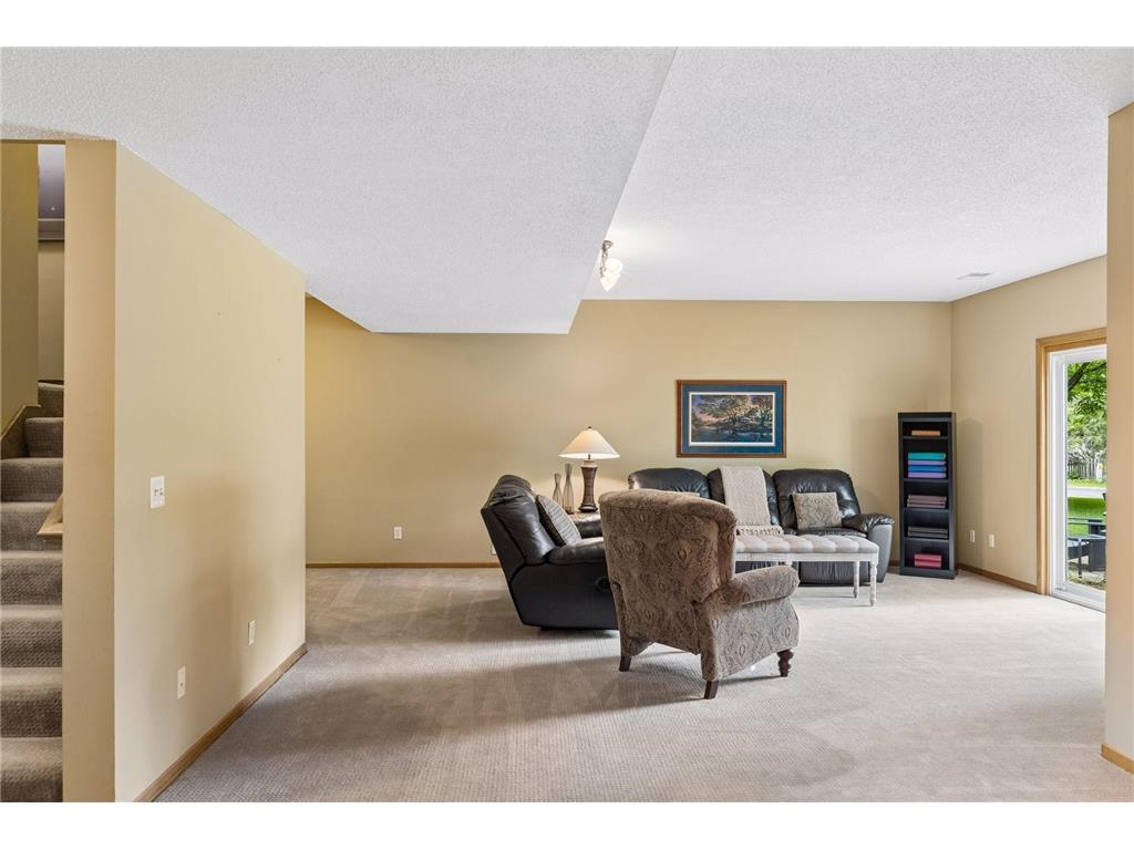 3362 Charleston Drive Woodbury MN 55129 7078944 image48