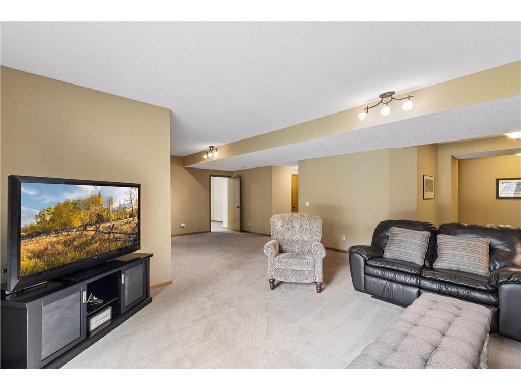 3362 Charleston Drive Woodbury MN 55129 7078944 image51