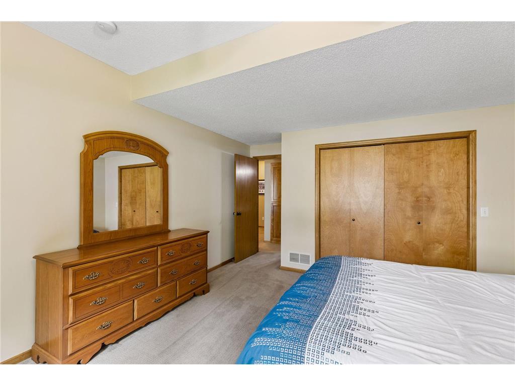 3362 Charleston Drive Woodbury MN 55129 7078944 image57