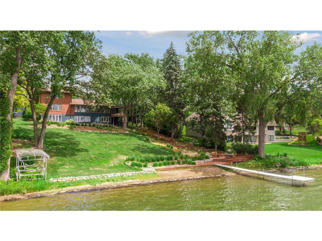 3369 Snelling Avenue N Arden Hills MN 55112 - Johanna 7024116 image16