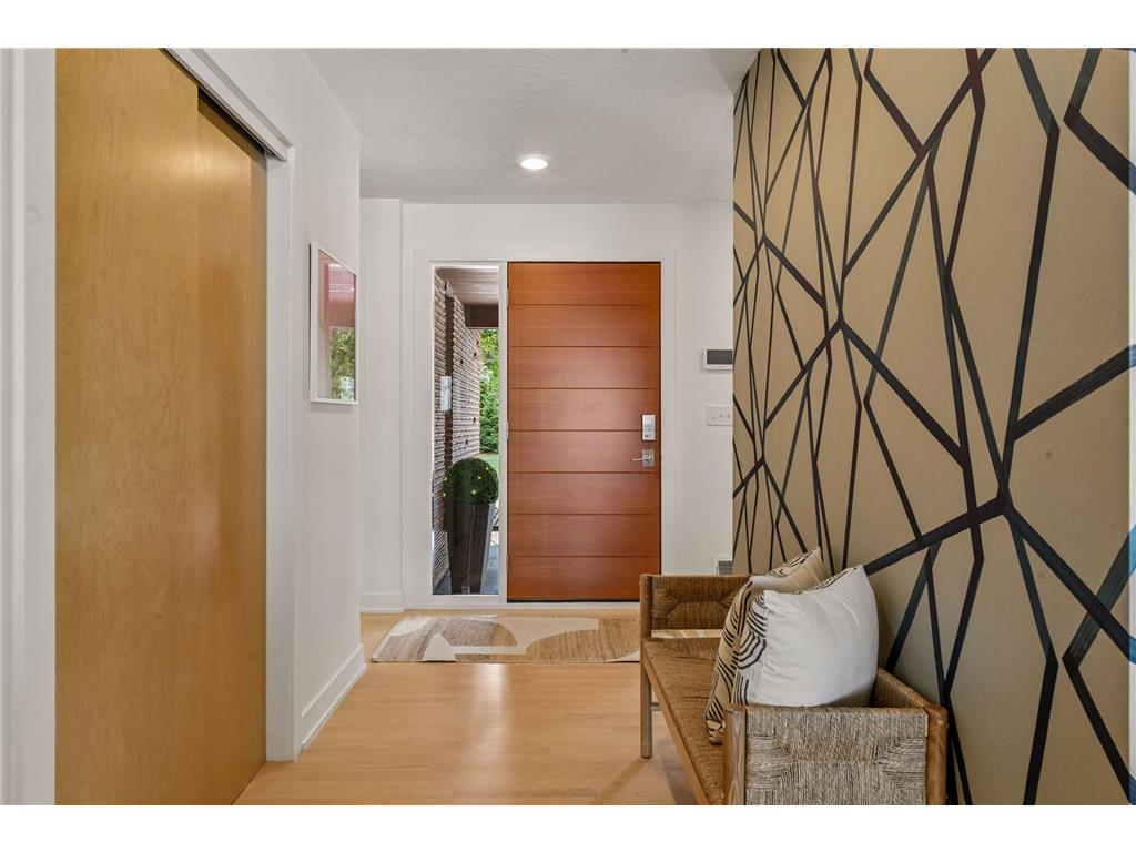 3369 Snelling Avenue N Arden Hills MN 55112 - Johanna 7024116 image24