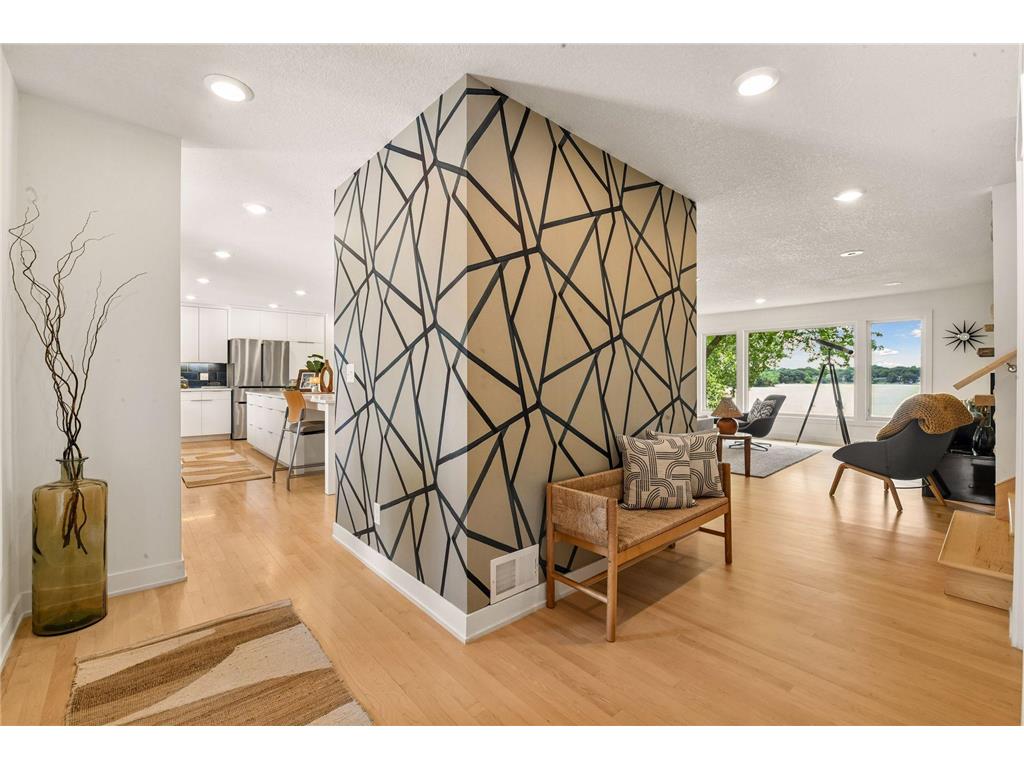 3369 Snelling Avenue N Arden Hills MN 55112 - Johanna 7024116 image25