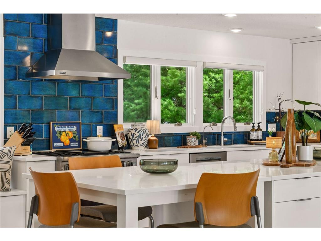 3369 Snelling Avenue N Arden Hills MN 55112 - Johanna 7024116 image35