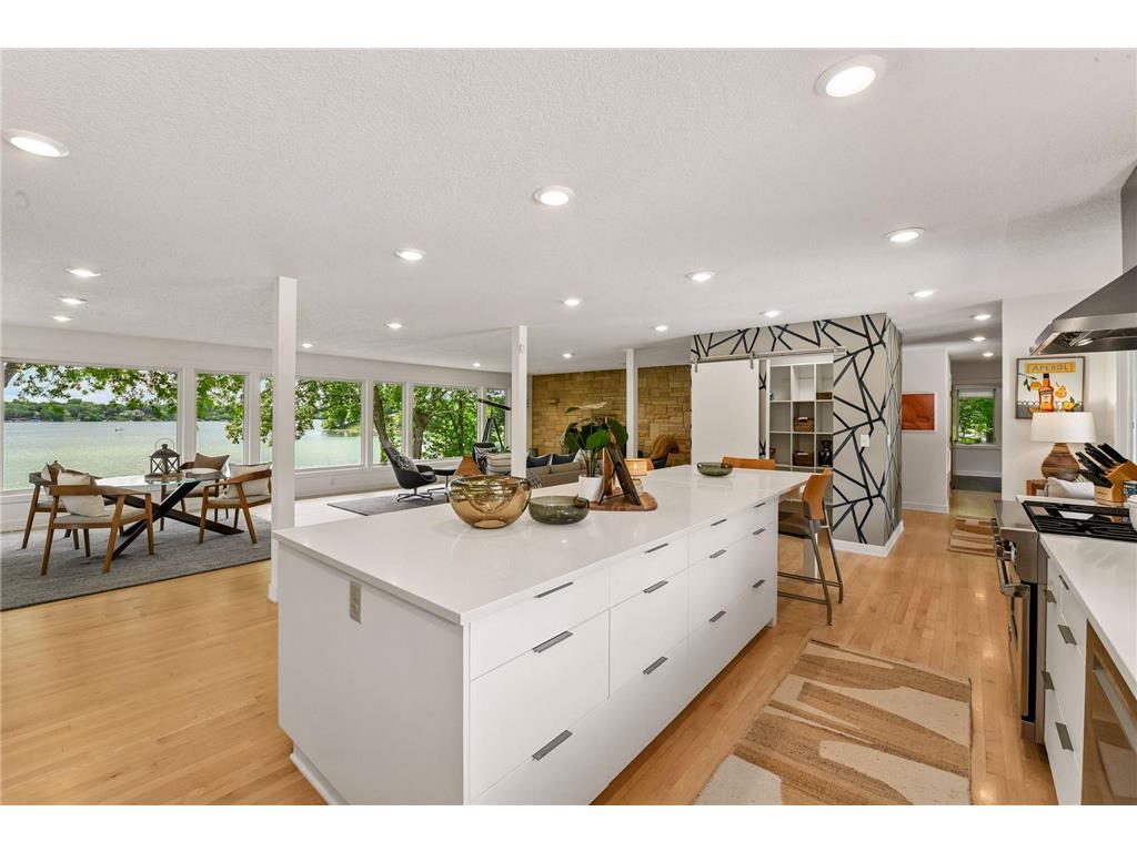3369 Snelling Avenue N Arden Hills MN 55112 - Johanna 7024116 image42