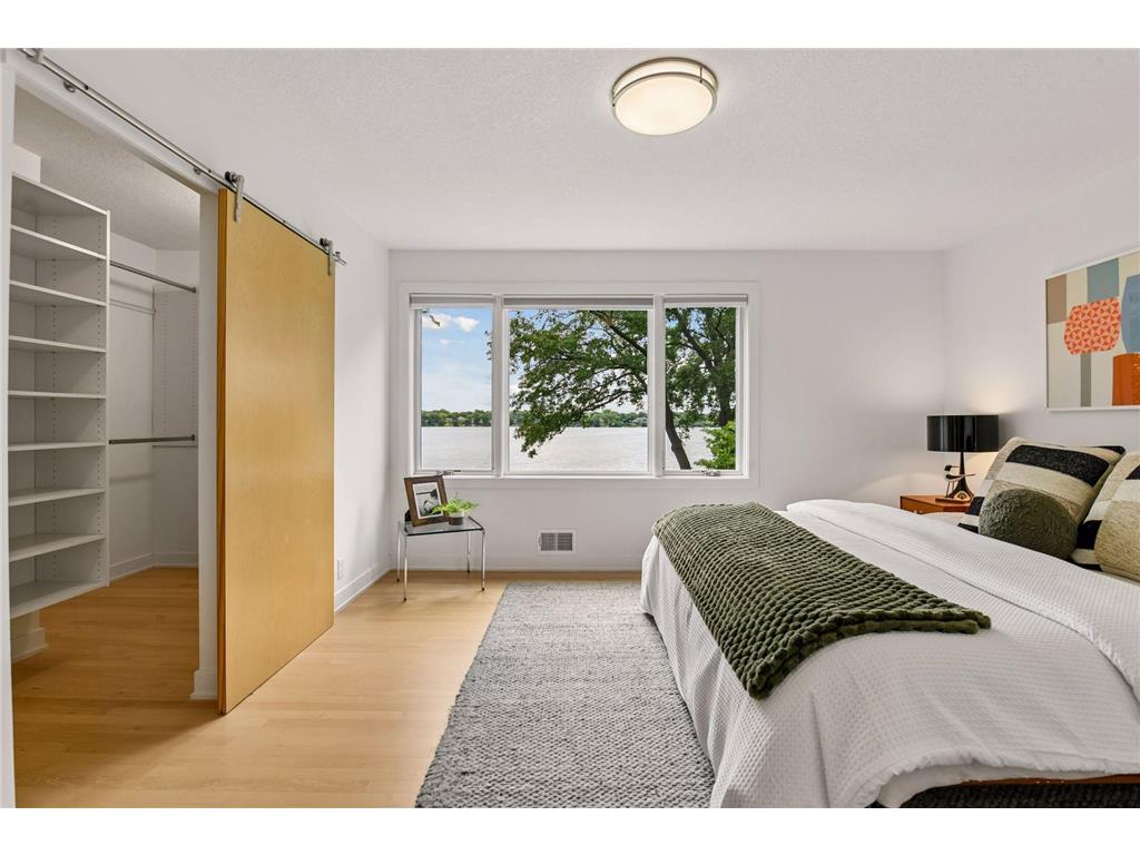3369 Snelling Avenue N Arden Hills MN 55112 - Johanna 7024116 image56