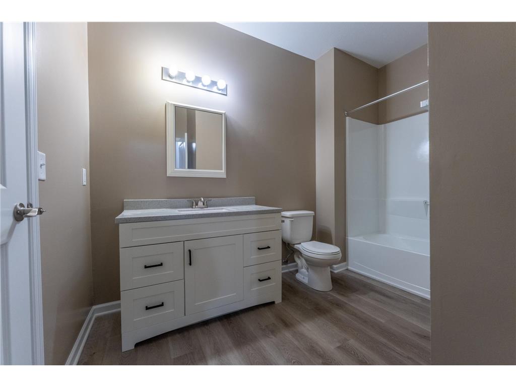 3371 Hazel Trail #B Woodbury MN 55129 7019859 image15