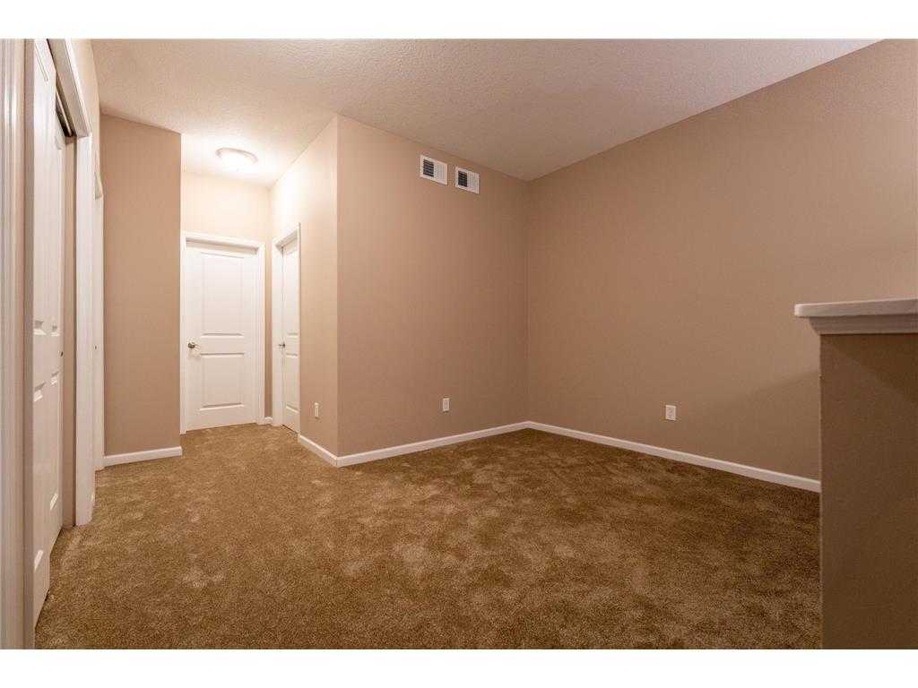 3371 Hazel Trail #B Woodbury MN 55129 7019859 image9