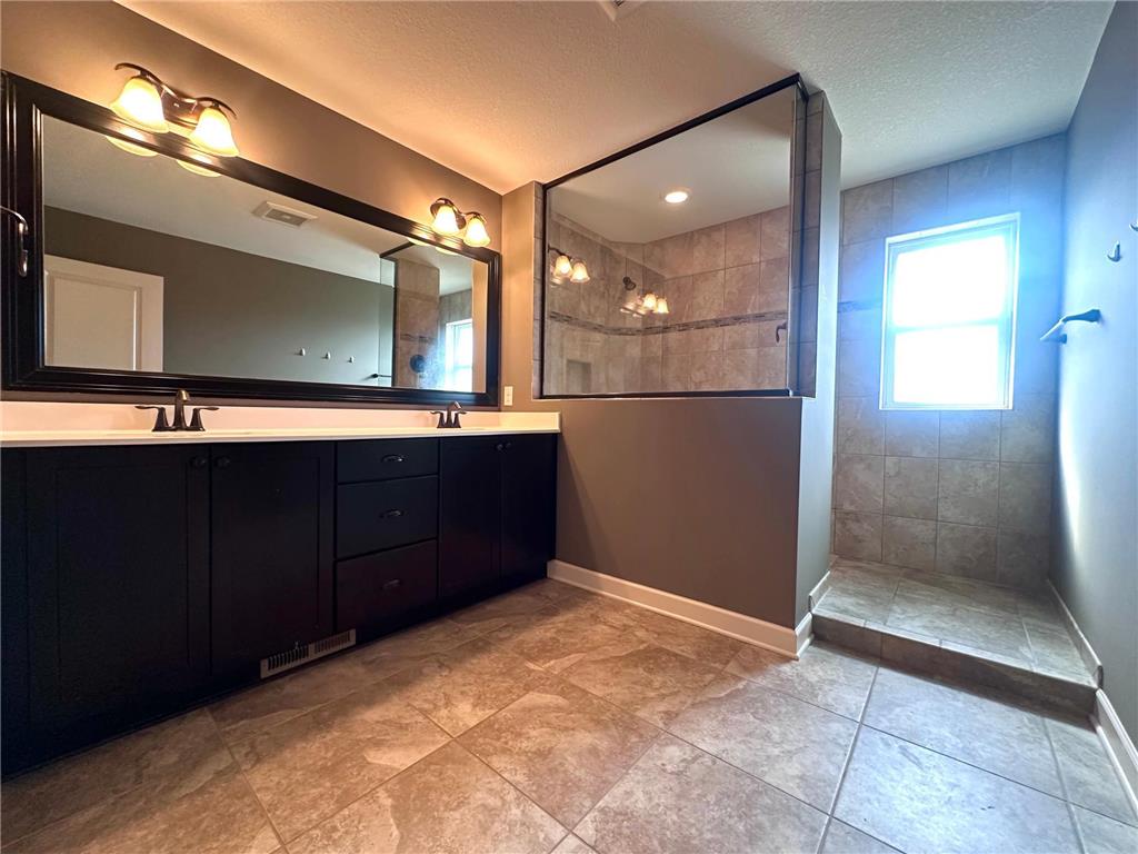 3379 Ridgestone Way Woodbury MN 55129 7046638 image14