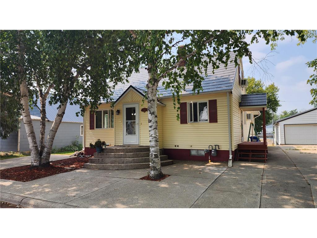 338 2nd Street N, Wood Lake, MN, 56297 MLS 6427154 Edina Realty