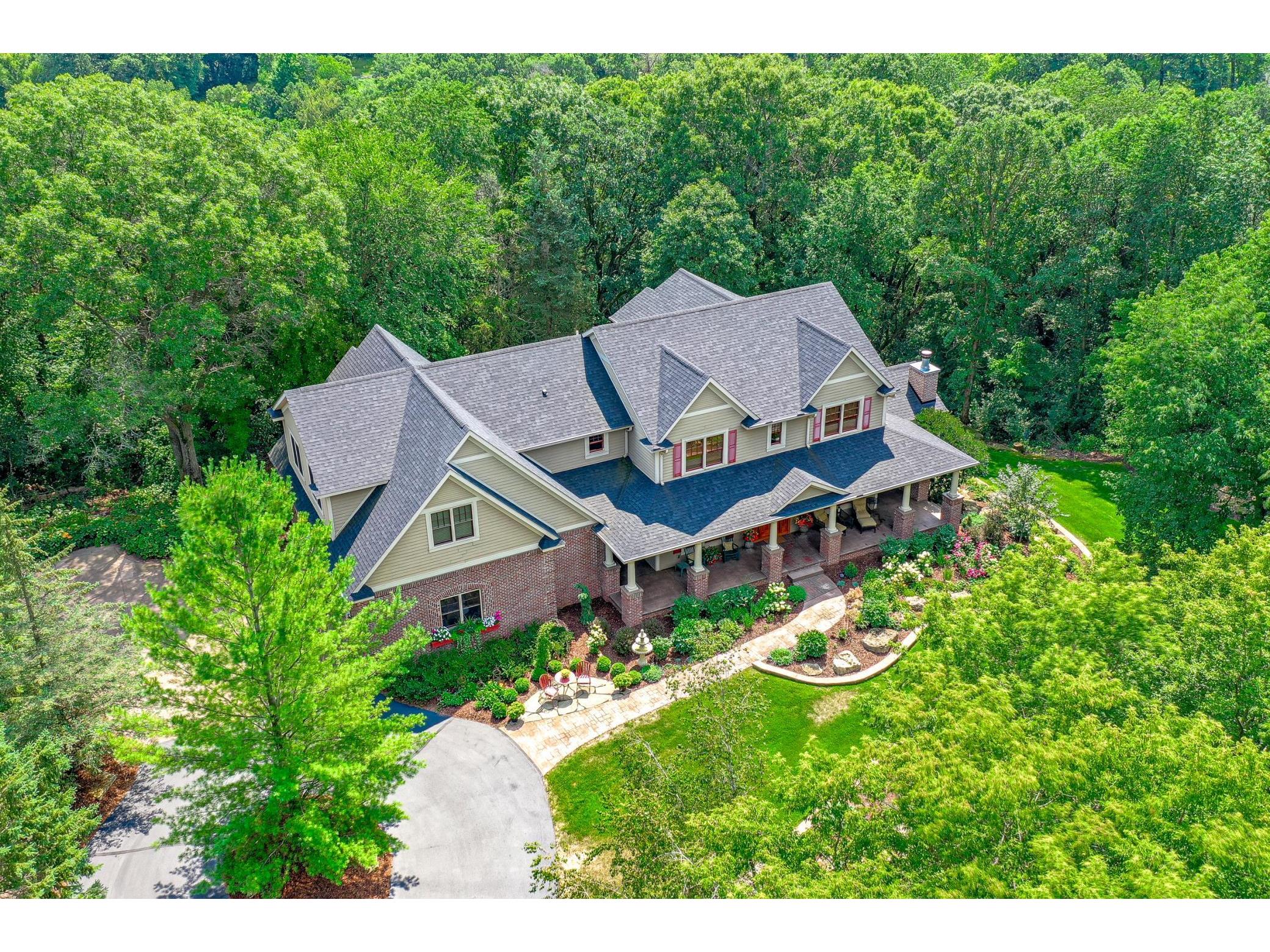 338 White Eagle Trail Saint Joseph Twp WI 54016 6080382 image1