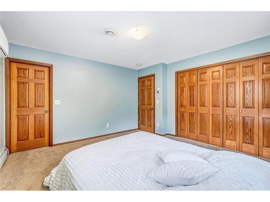 3380 Dunlap Street N Arden Hills MN 55112 7075624 image29