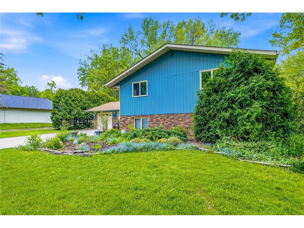 3380 Dunlap Street N Arden Hills MN 55112 7075624 image49