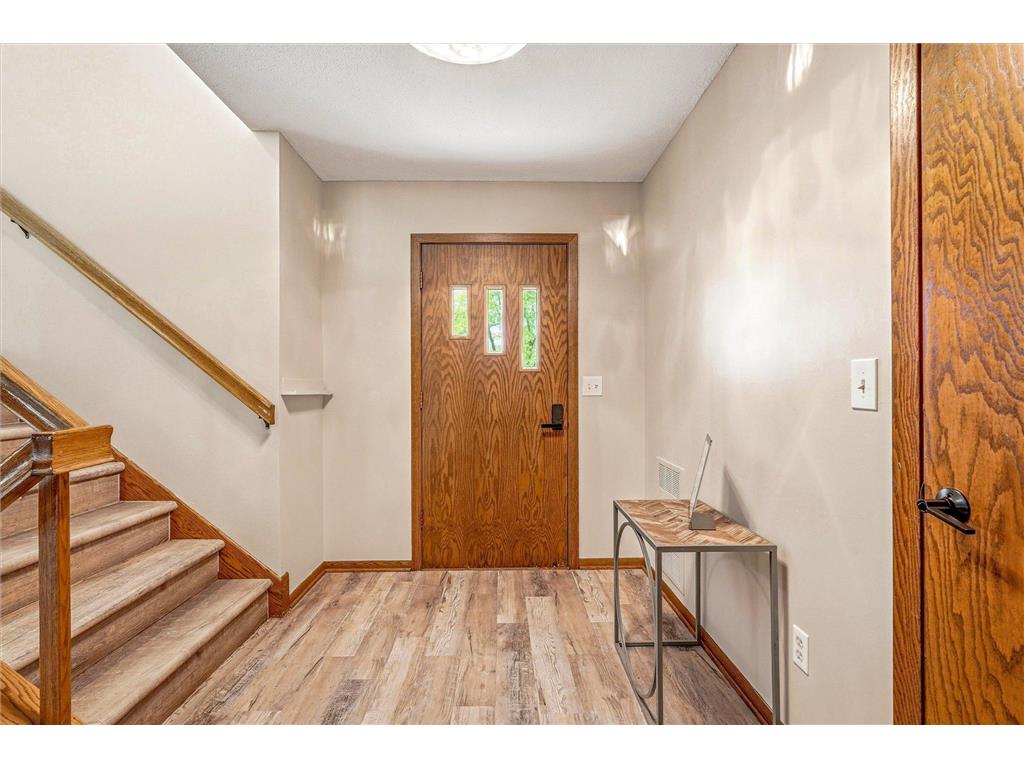 3380 Dunlap Street N Arden Hills MN 55112 7075624 image8