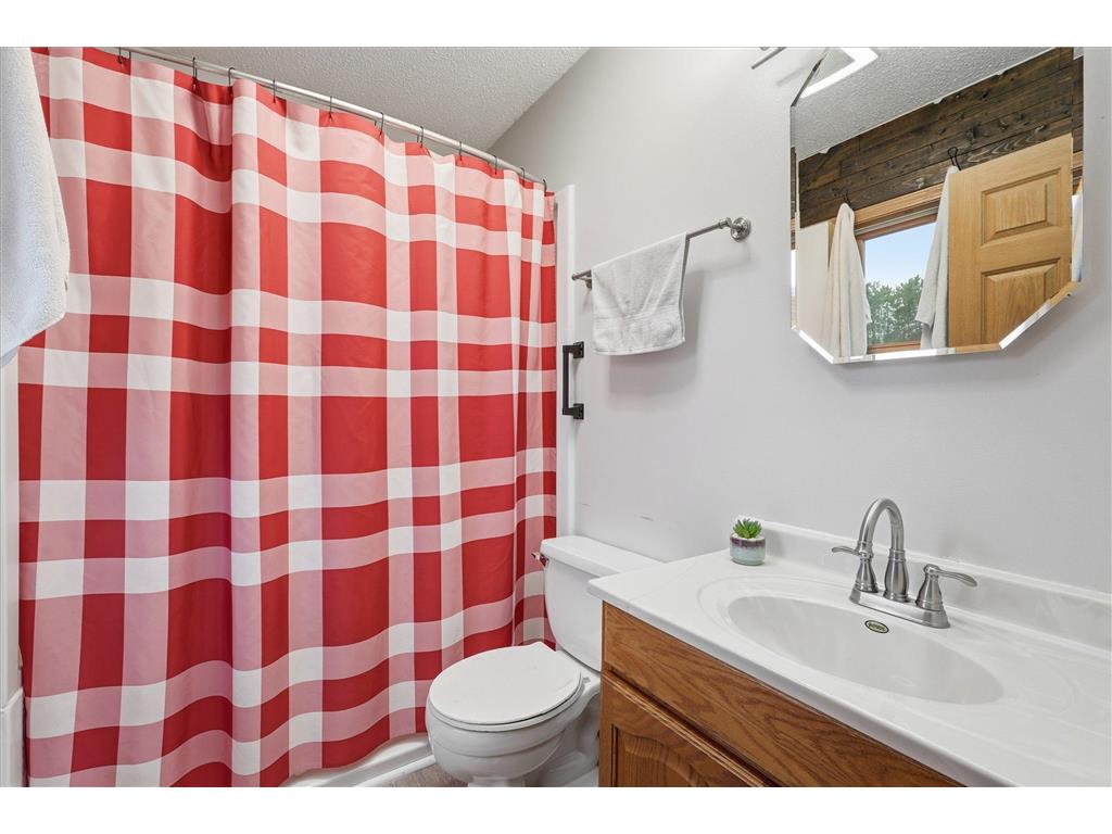 33805 Vickers Street NE Cambridge MN 55008 7028953 image20