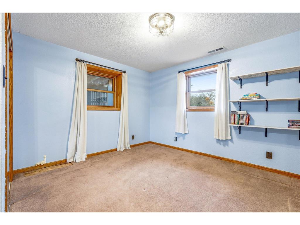 33805 Vickers Street NE Cambridge MN 55008 7028953 image32