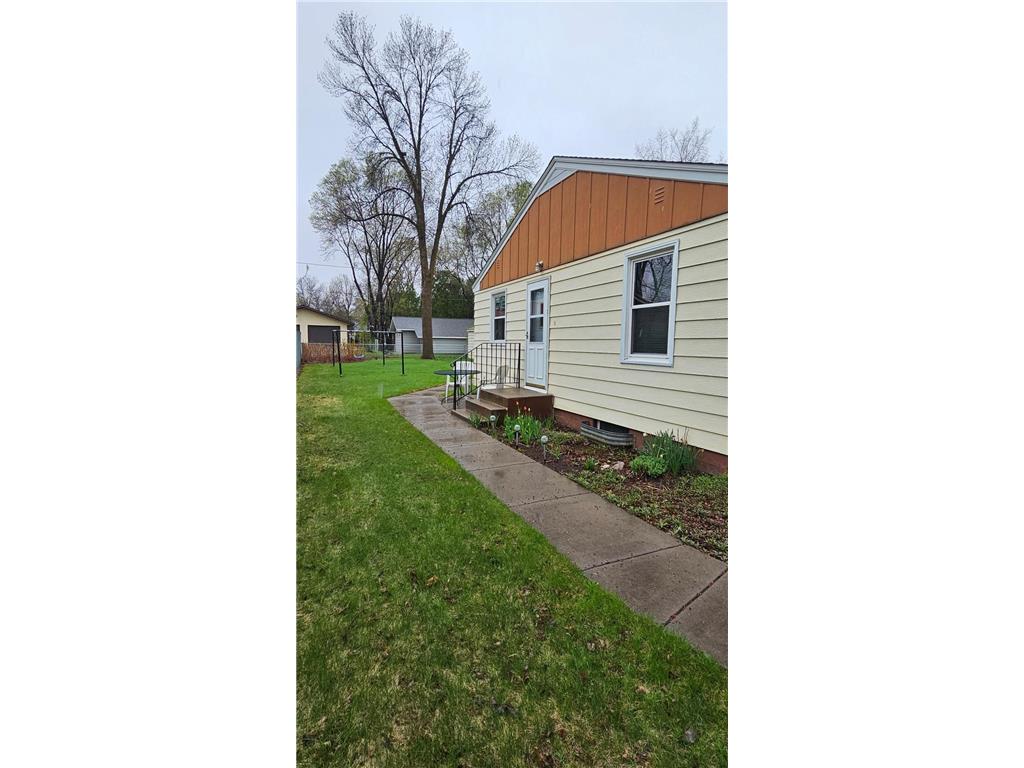 339 28th Avenue N Saint Cloud MN 56303 7063035 image2
