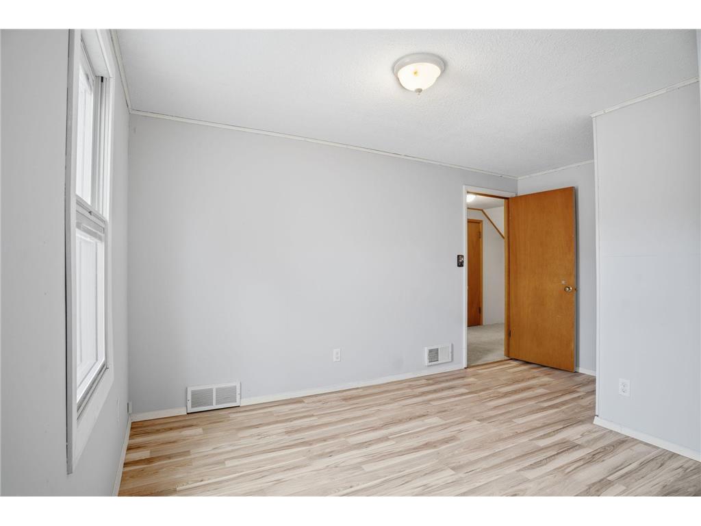 339 South Street Owatonna MN 55060 6751302 image26