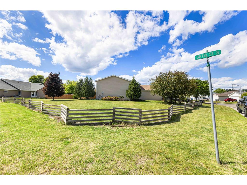 3391 39th Street S Moorhead MN 56560 7089043 image46