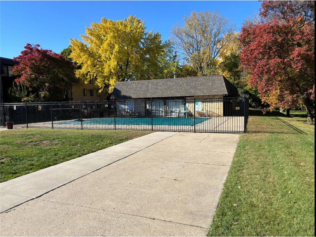 3399 Kent Street #101 Shoreview MN 55126 - Owasso 6806730 image3