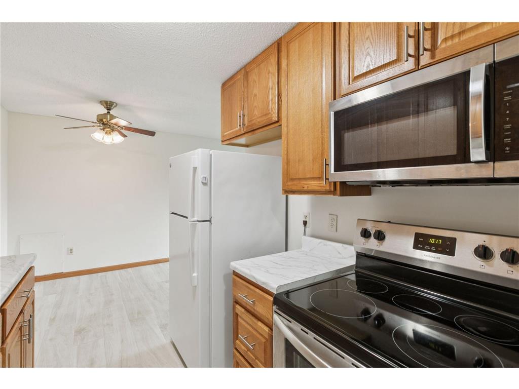 3399 Kent Street #211 Shoreview MN 55126 - Owasso 6774342 image5