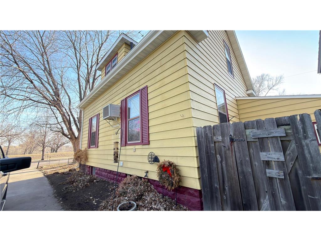 34 S Terrace N Fargo ND 58102 7007209 image60