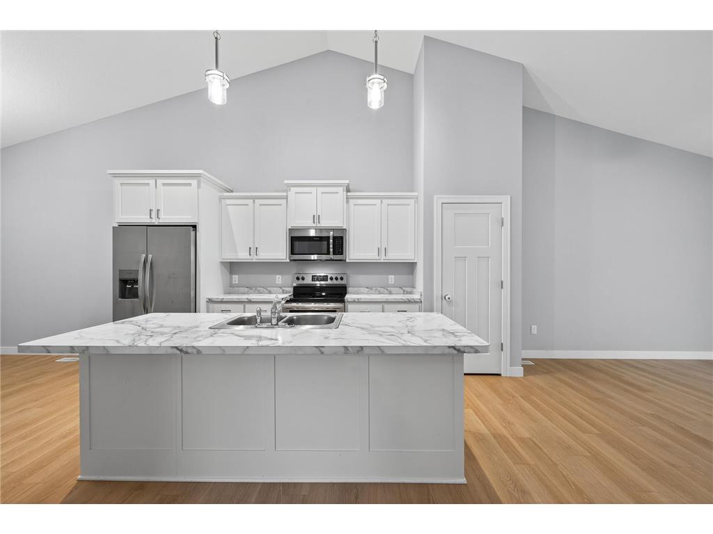 340 21st Avenue SW Cambridge MN 55008 6818628 image9