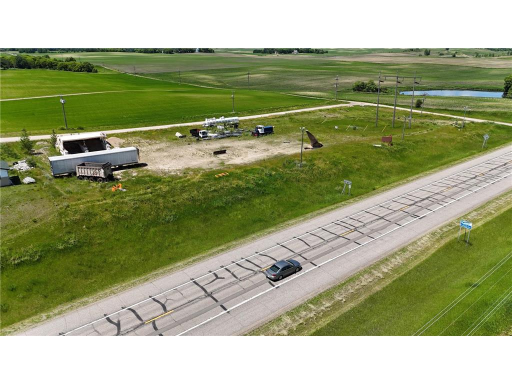 340 & 324 N Pelican Street Elizabeth MN 56533 7020754 image3