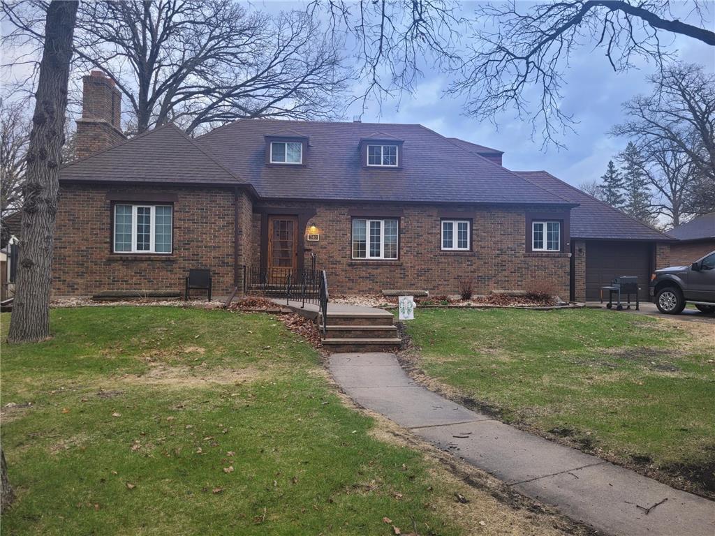 340 Kendall Avenue N Thief River Falls MN 56701 6719451 image1