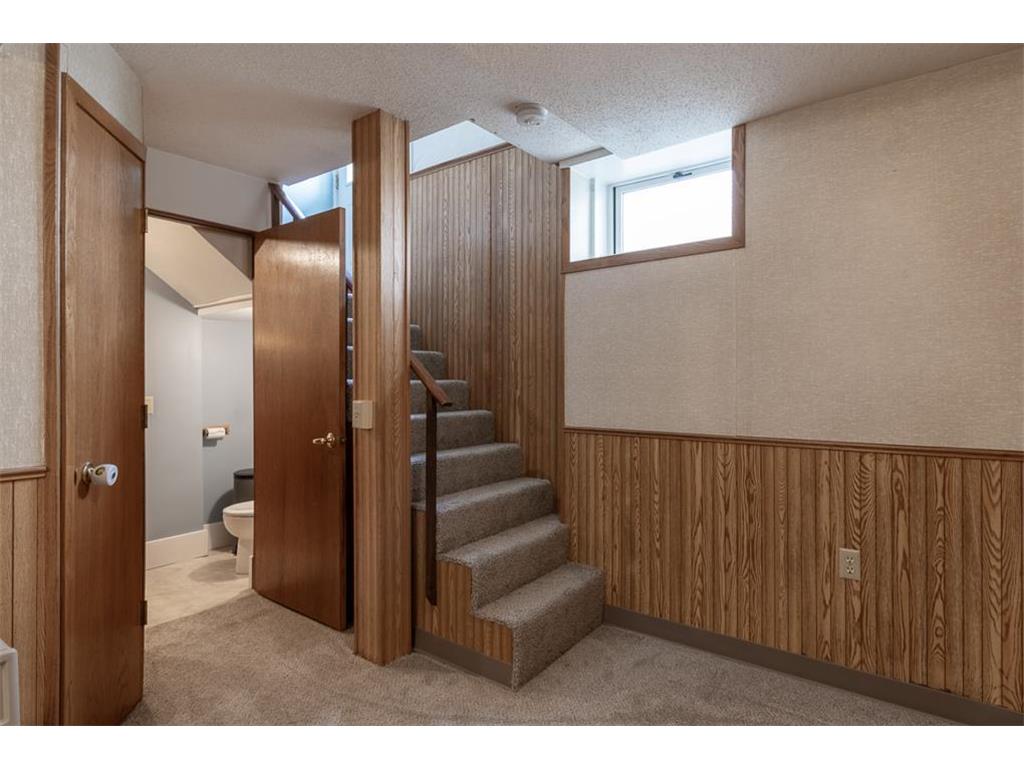 340 Nicollet Avenue North Mankato MN 56003 7083102 image23