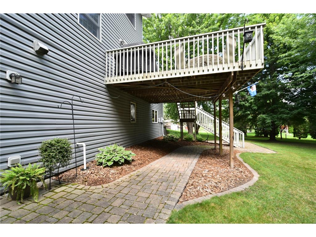 340 Perry Court Zumbrota MN 55992 7049577 image8