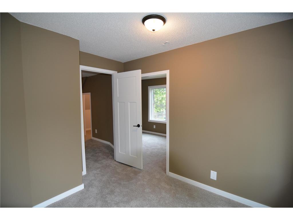 340 River Drive W Milaca MN 56353 7079399 image23