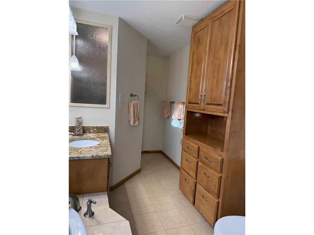 340 S Owasso Boulevard W Roseville MN 55113 7033391 image21