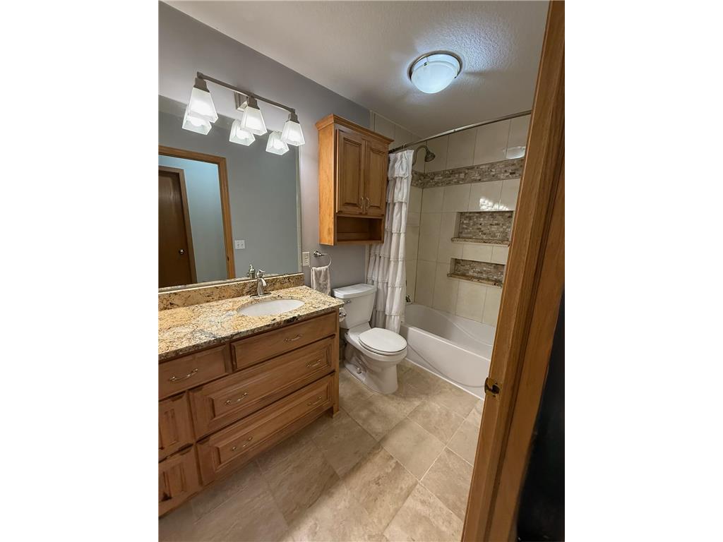 340 S Owasso Boulevard W Roseville MN 55113 7033391 image27