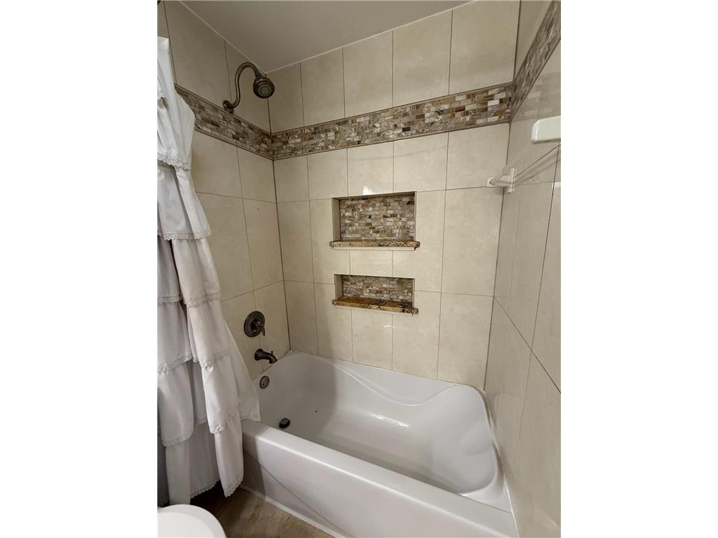 340 S Owasso Boulevard W Roseville MN 55113 7033391 image28