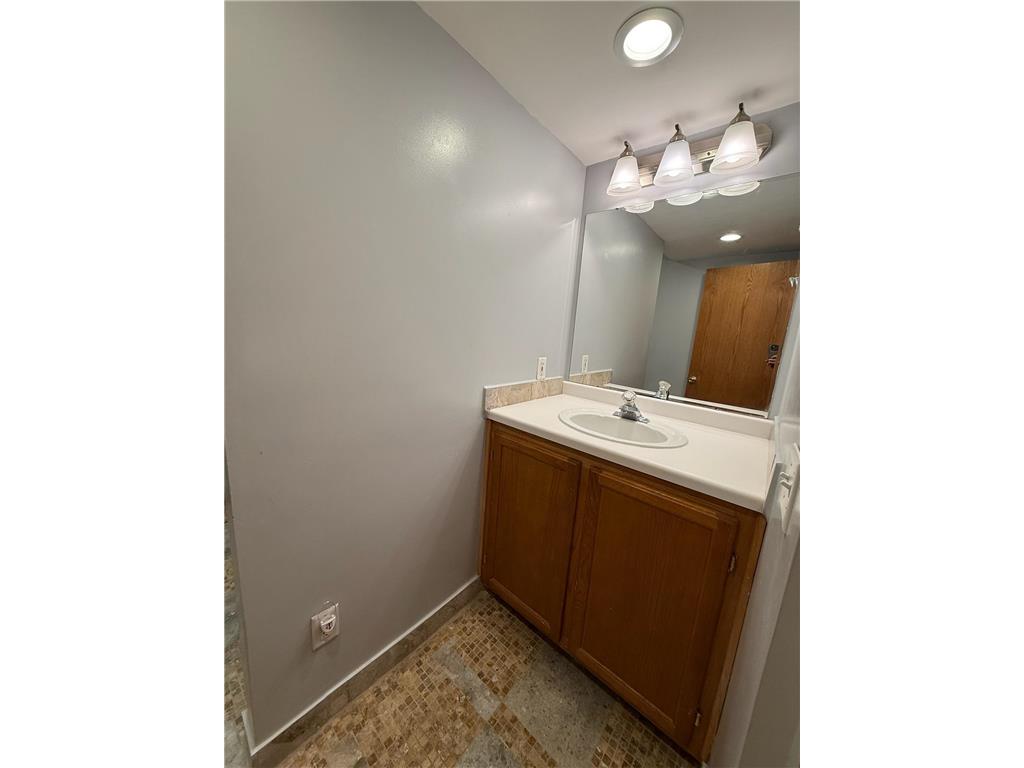 340 S Owasso Boulevard W Roseville MN 55113 7033391 image36