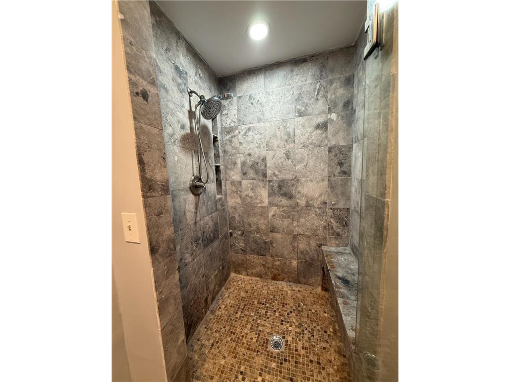 340 S Owasso Boulevard W Roseville MN 55113 7033391 image37