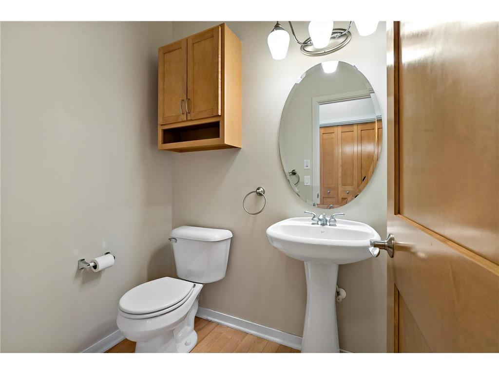 340 Spring Street Saint Paul MN 55102 7095028 image15