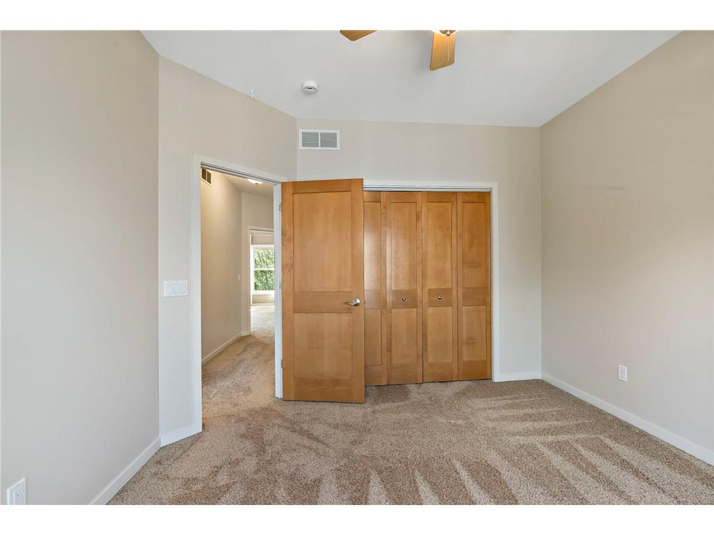 340 Spring Street Saint Paul MN 55102 7095028 image23