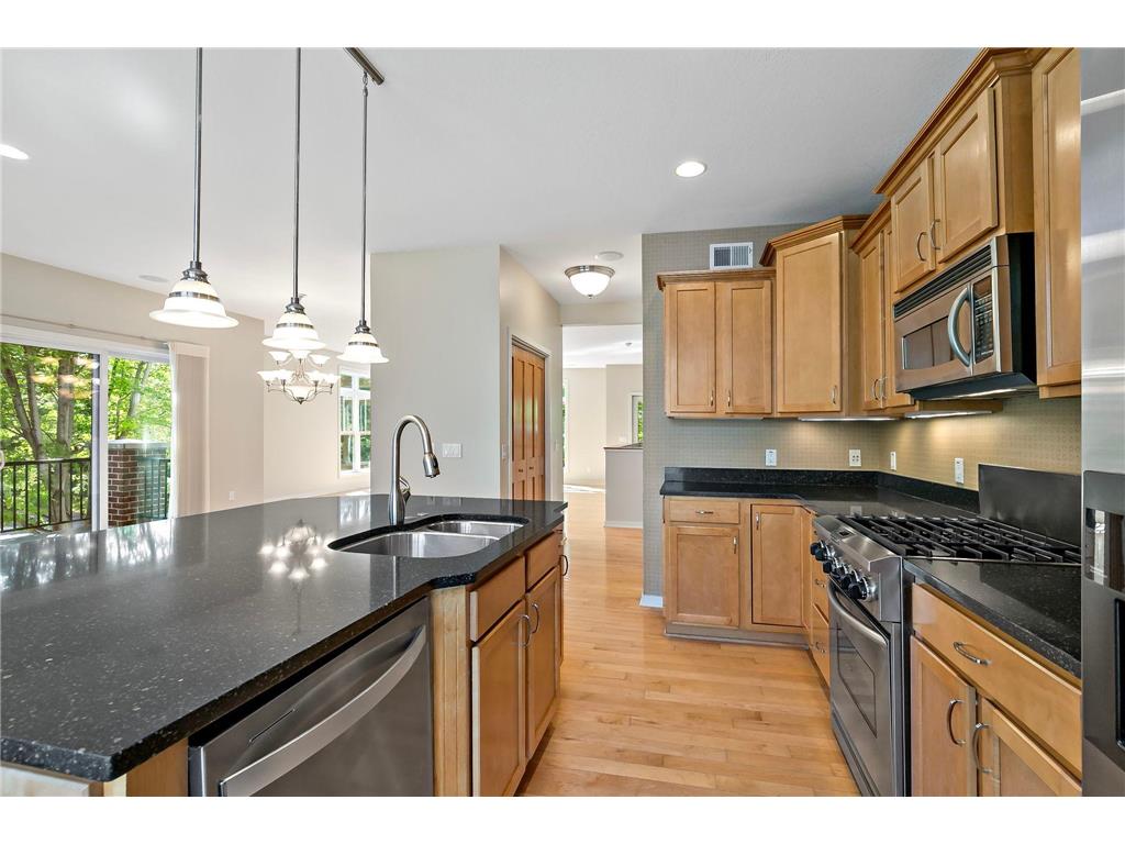 340 Spring Street Saint Paul MN 55102 7095028 image9