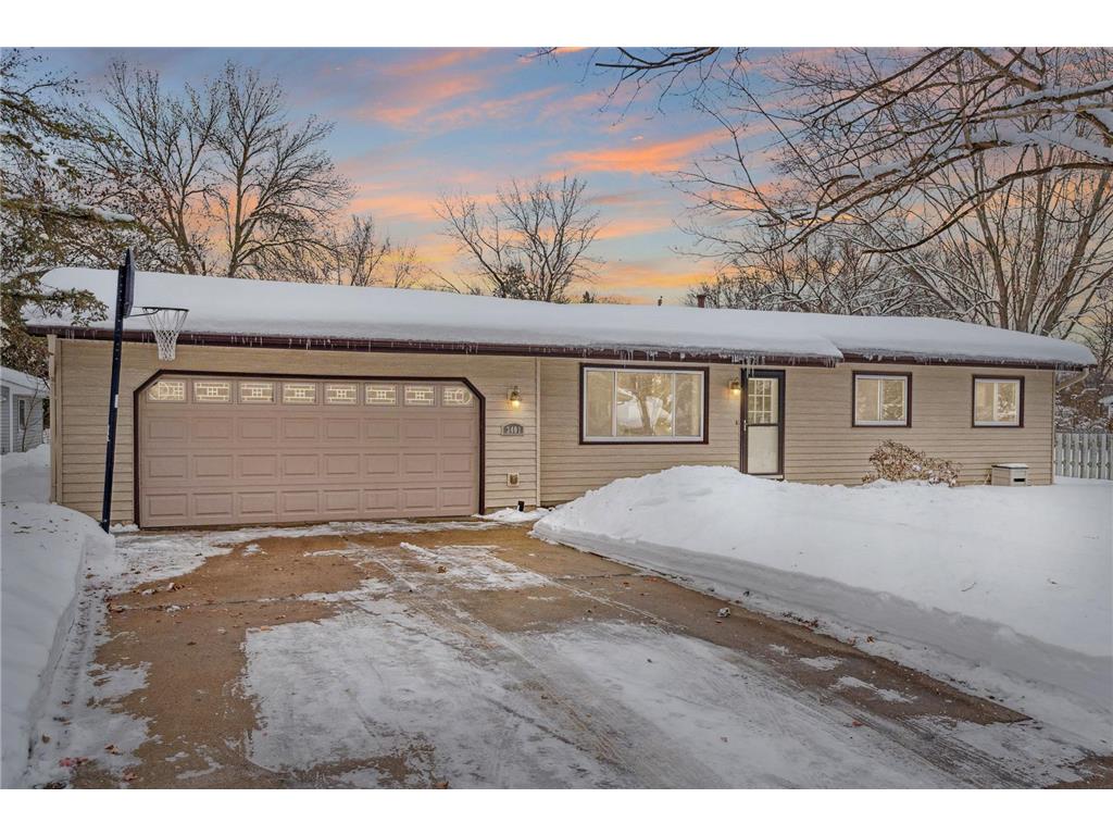 3401 Canterbury Drive, Bloomington, MN 55431 MLS 6325734 Edina Realty