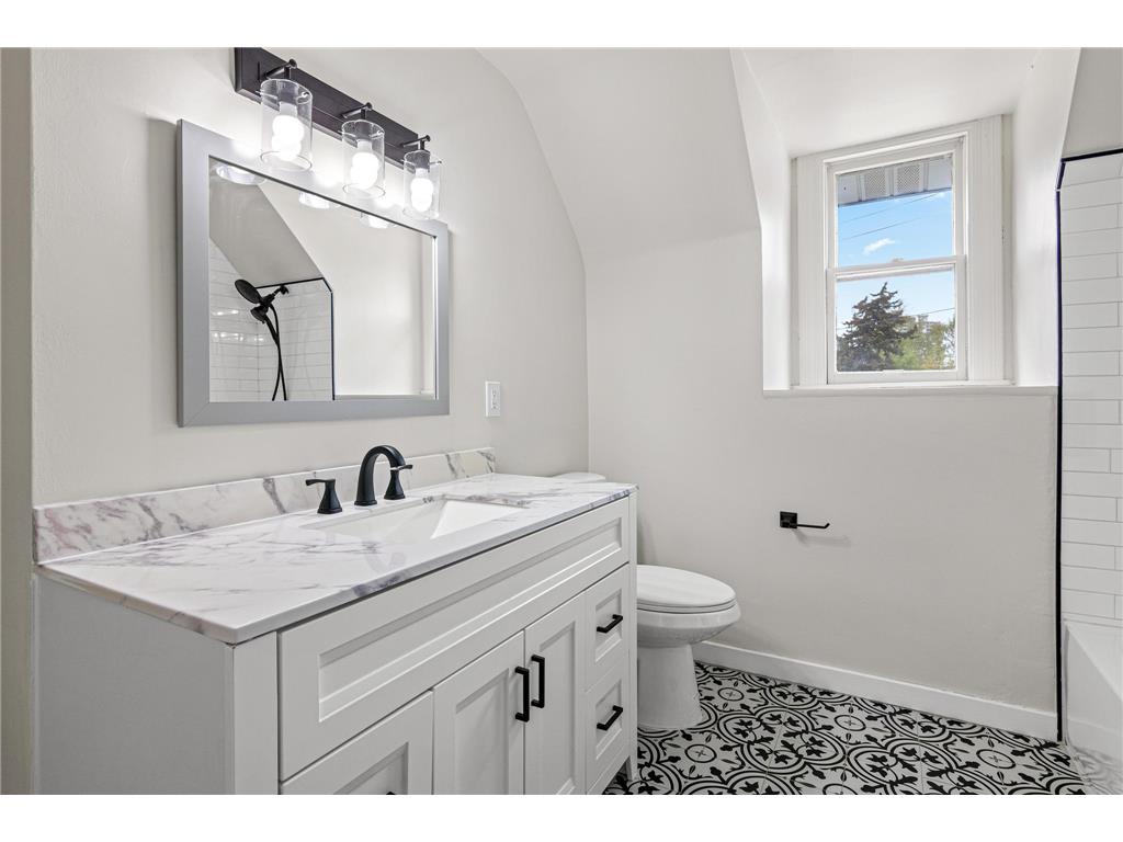 3401 Pillsbury Avenue S Minneapolis MN 55408 7066994 image21