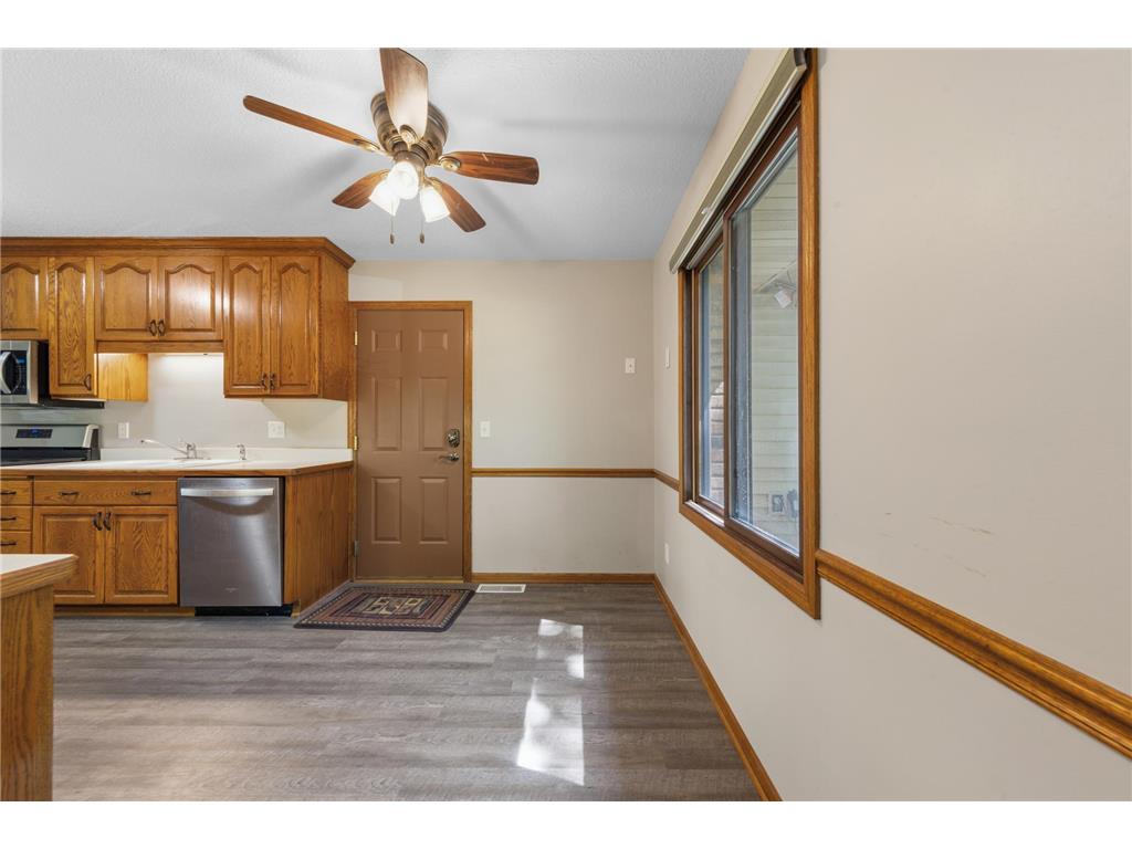 3404 Red Oak Circle N Burnsville MN 55337 7088671 image22