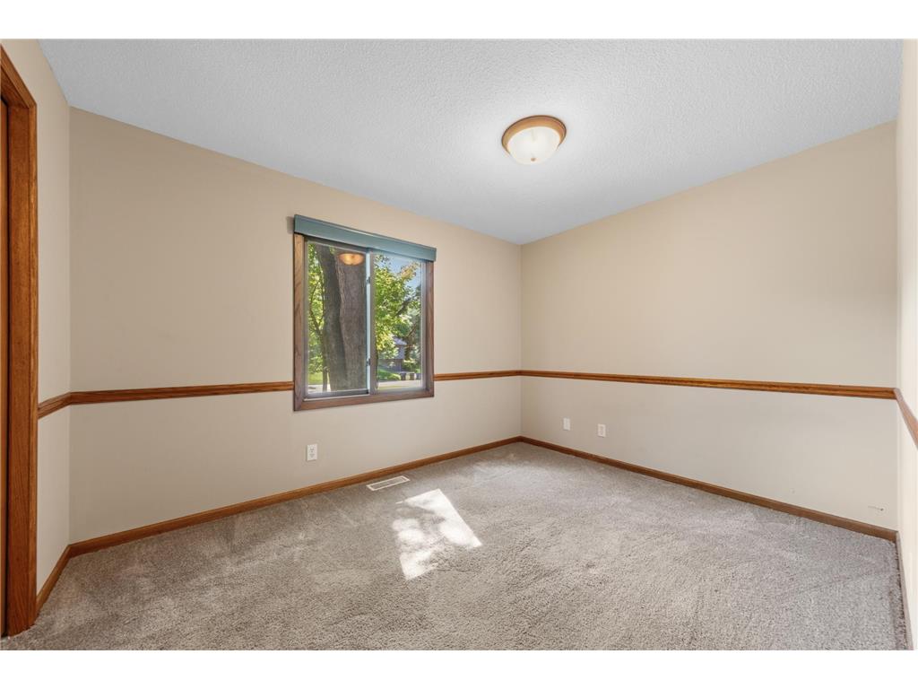 3404 Red Oak Circle N Burnsville MN 55337 7088671 image24