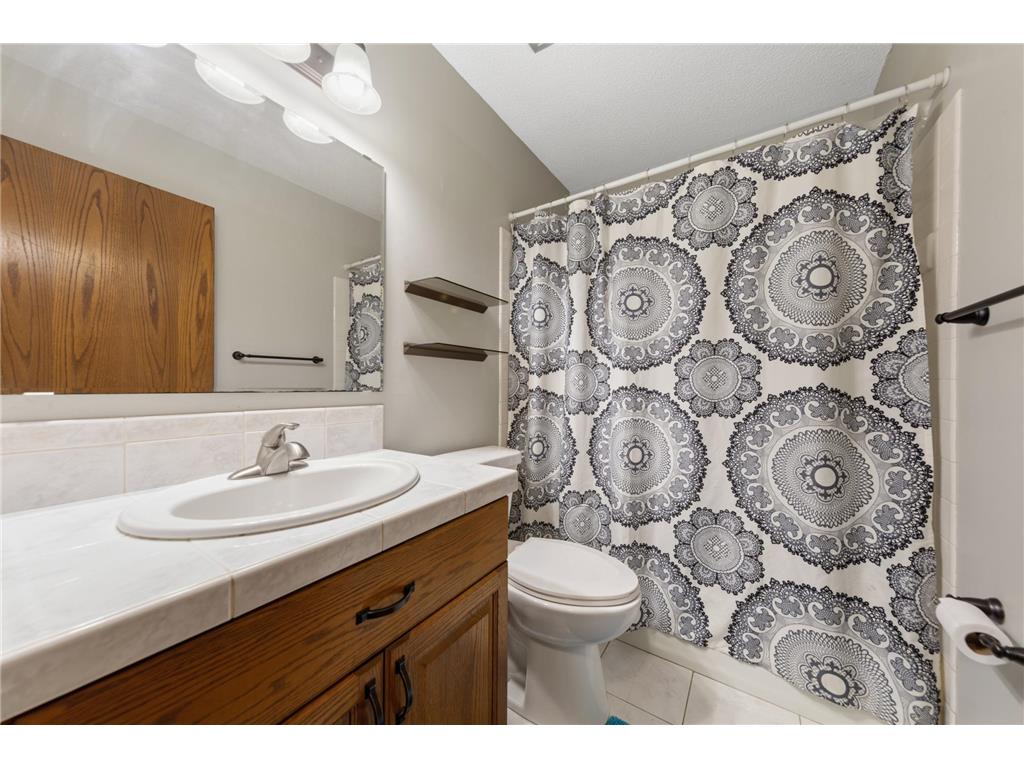 3404 Red Oak Circle N Burnsville MN 55337 7088671 image26