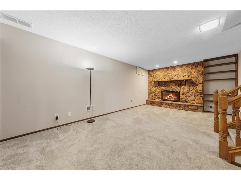 3404 Red Oak Circle N Burnsville MN 55337 7088671 image33