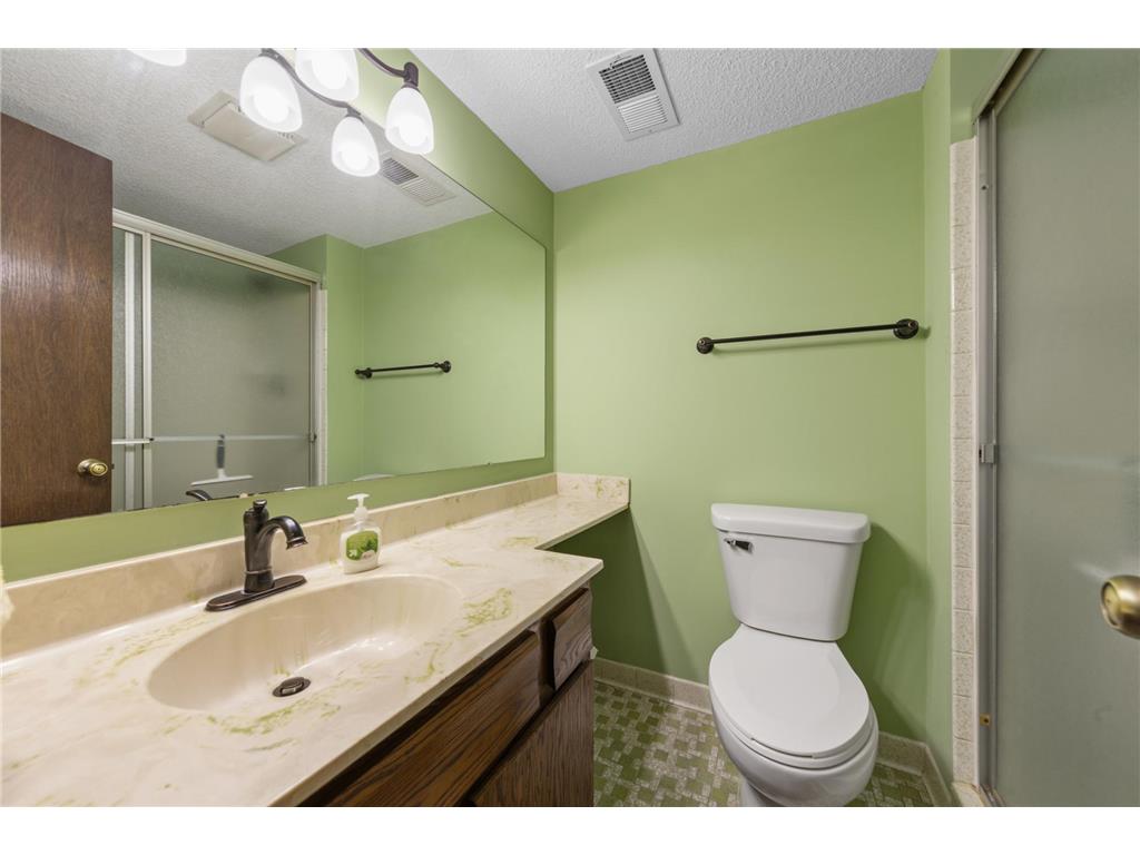 3404 Red Oak Circle N Burnsville MN 55337 7088671 image35