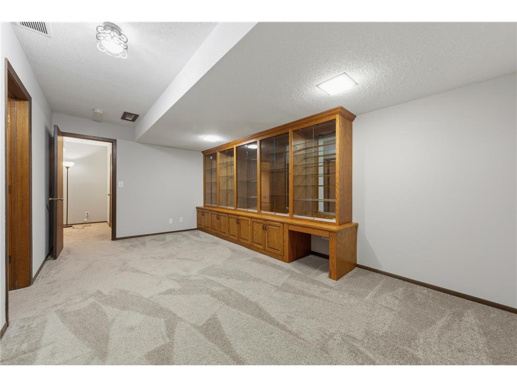 3404 Red Oak Circle N Burnsville MN 55337 7088671 image37