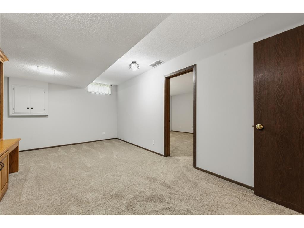 3404 Red Oak Circle N Burnsville MN 55337 7088671 image38
