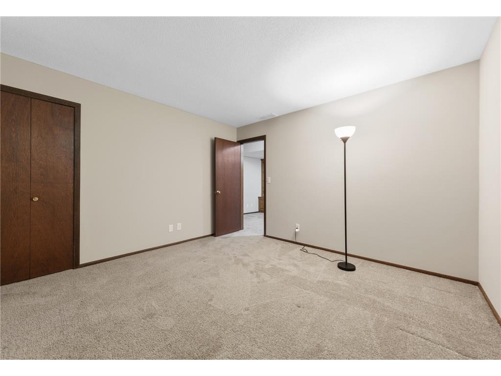 3404 Red Oak Circle N Burnsville MN 55337 7088671 image39
