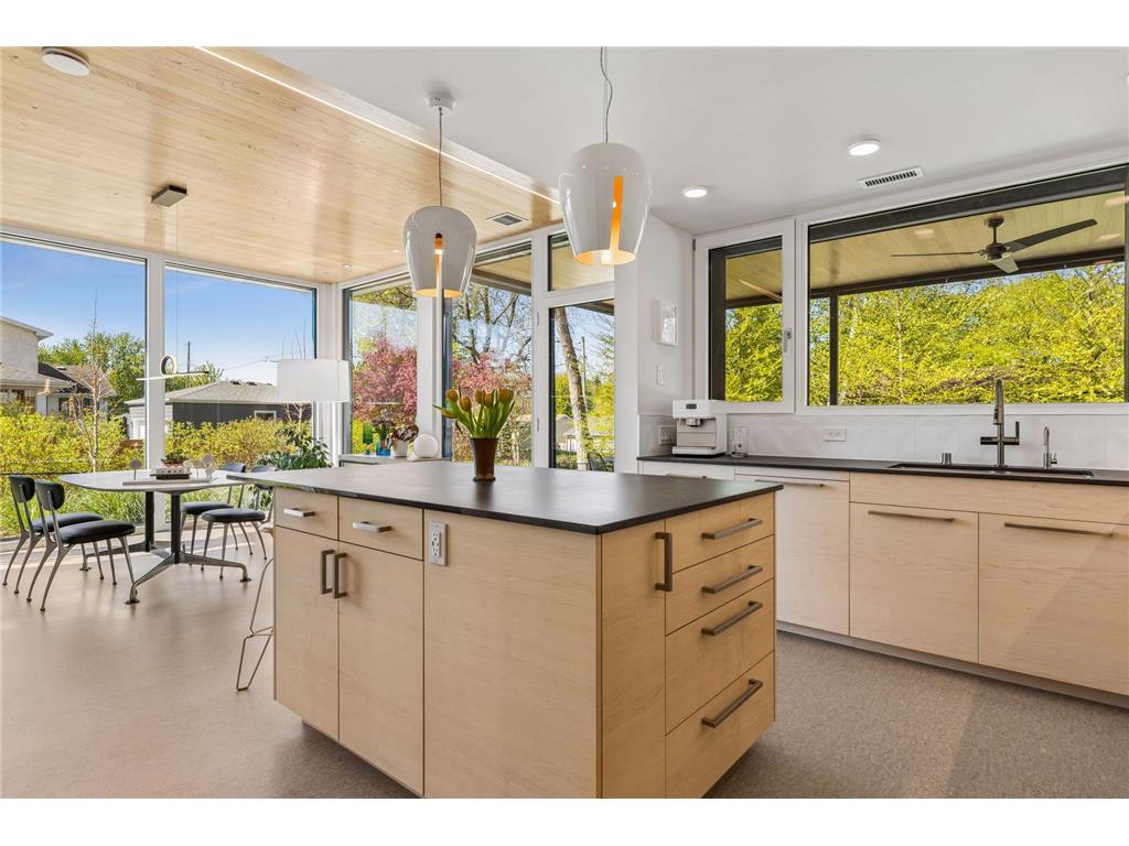 3406 Benjamin Street NE Minneapolis MN 55418 7025981 image9
